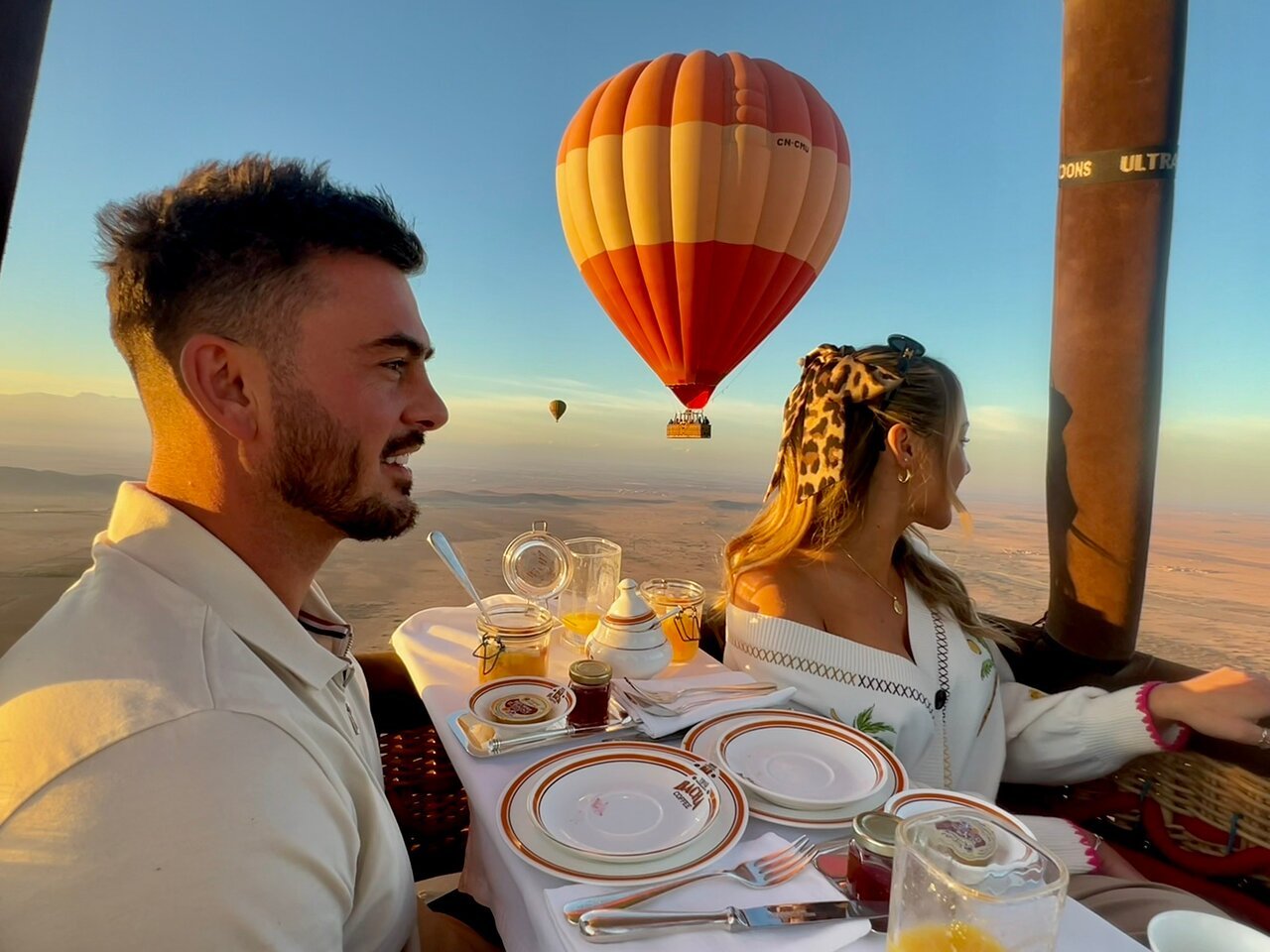 MARRAKECH: HOT AIR BALLOON FLIGHT WITH BERBER BREAKFAST .